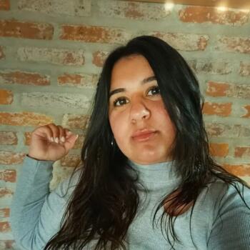 Babysitter in Pilar: Julieta Natasha