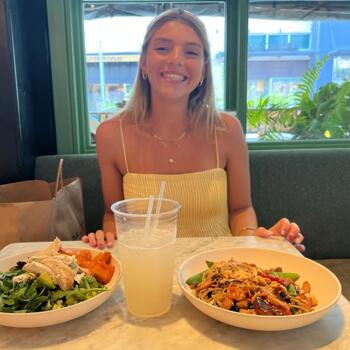 Babysitter in Boulogne-Billancourt: Alice