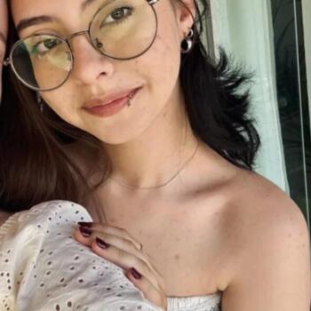 Babysitter in Blumenau: Clara