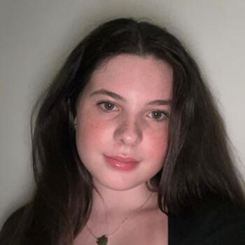 Babysitter in Preston: Courtney