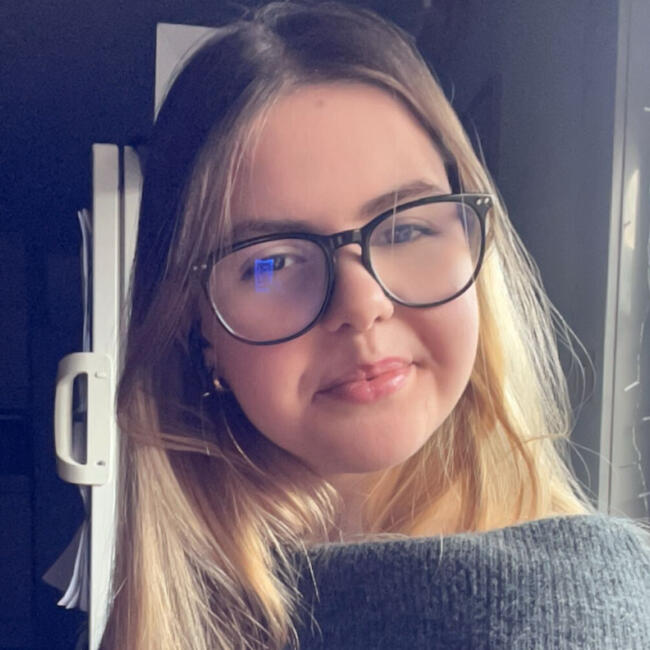Babysitter in Roeselare: Imaany
