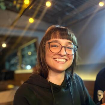 Babysitter in Jaraguá do Sul: Camila