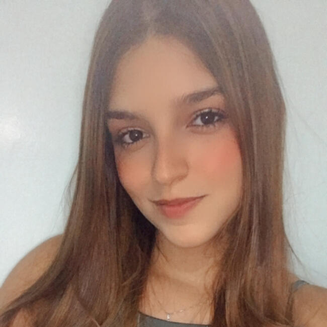 Babysitter in São Pedro da Aldeia: Jhenifer