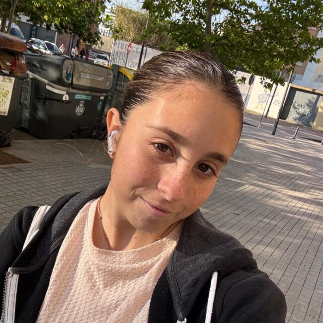 Niñera en Valencia: Agostina