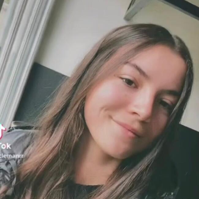 Babysitter in Nieul-sur-Mer: Clémence