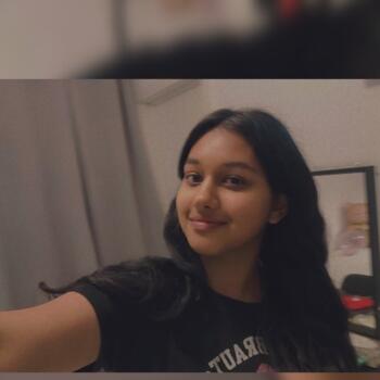 Babysitter em Barreiro: Shraddha