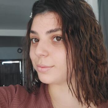 Babá em Canoas: Júlia
