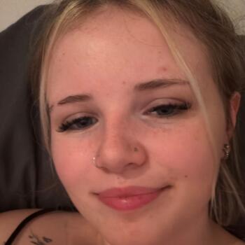 Babysitter in Bedford: Edie