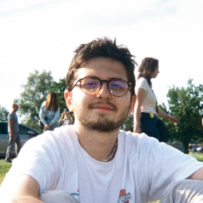 Babysitter in Paris: Paul