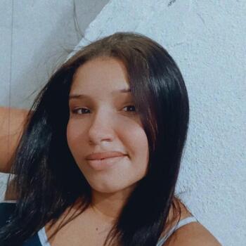 Babá em Recife: Karolaine