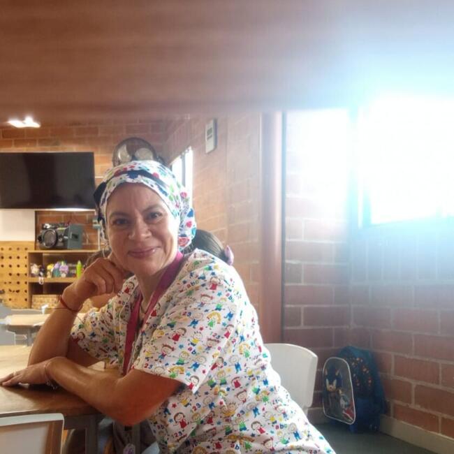 Niñera en Medellín: Nishe