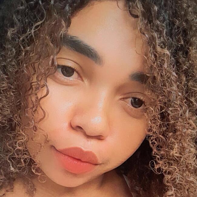 Babysitter in Aparecida de Goiânia: Laurene