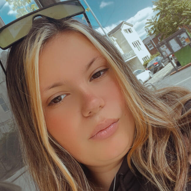 Babysitter in Royal Leamington Spa: Amber