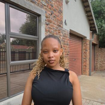 Babysitter in Potchefstroom: Bontle