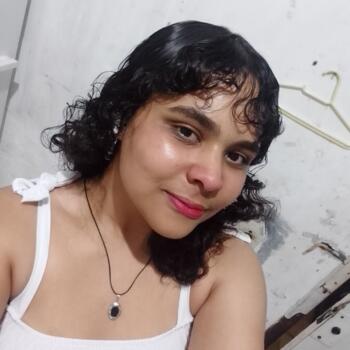 Babysitter in Lauro de Freitas: Samanta