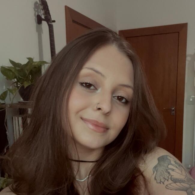 Babysitter in Lagoa Santa: Larissa