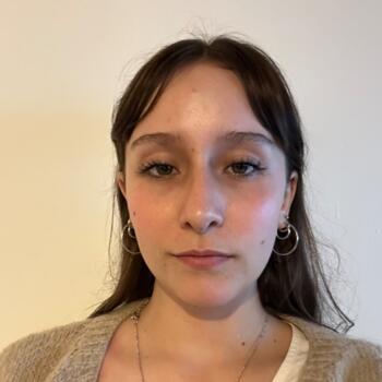 Babysitter in San Carlos: Malena