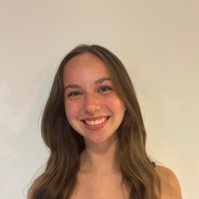 Babysitter in Prangins: Elena