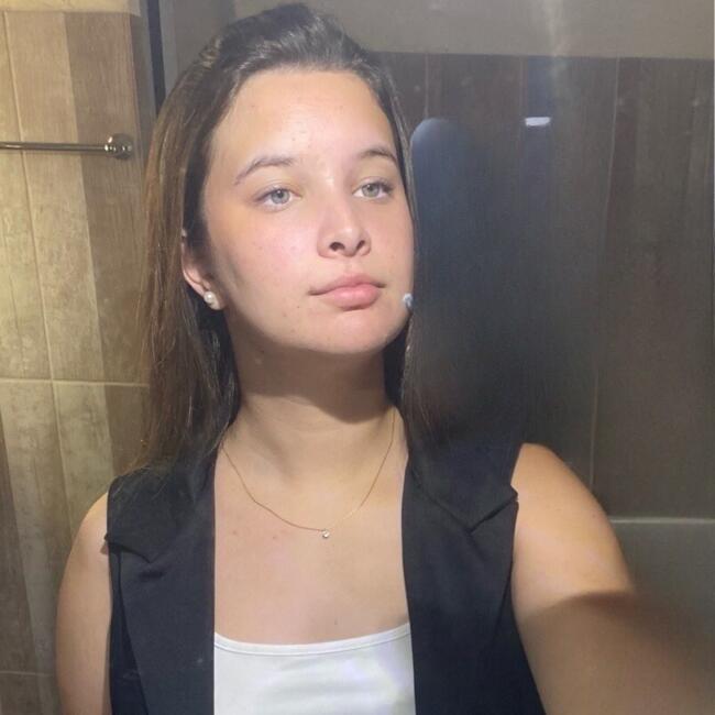 Babysitting job in Montevideo: Lorena