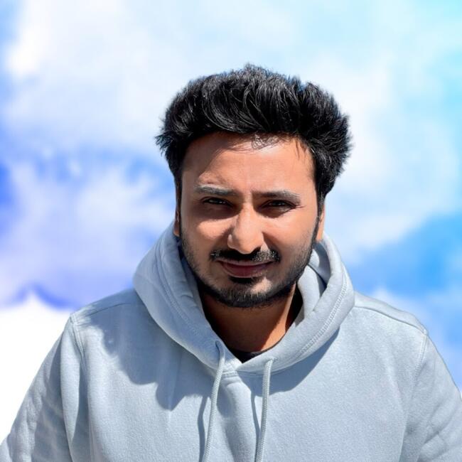 अहमदाबाद में बेबीसिटिंग की नौकरी: Jay