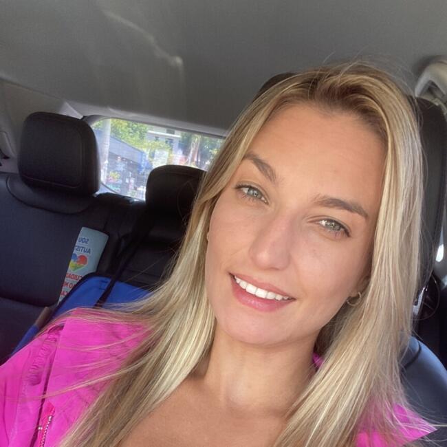Babysitter in Ponta Grossa: Amanda