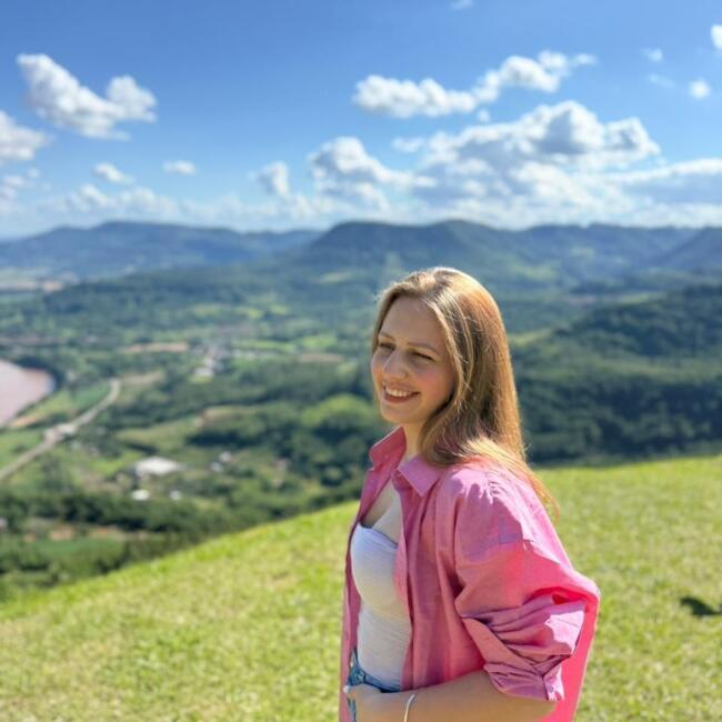 Babysitter in Encantado: Stefani