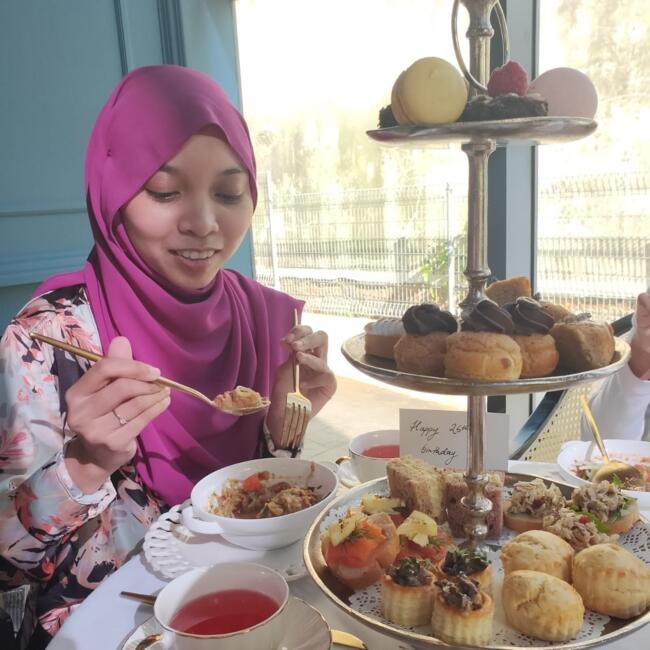 Δουλειά για babysitter στην περιοχή Singapore Island: Widya