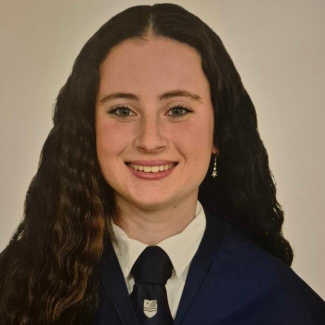 Babysitter in Camas: Marta