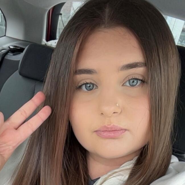 Babysitter in Bondoufle: Lily