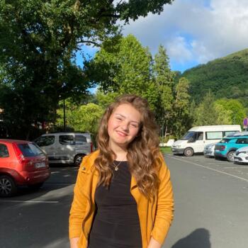 Babysitter in Saint-Pée-sur-Nivelle: Emma