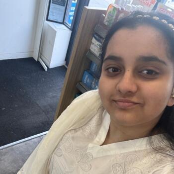 Babysitter in London: Taiba