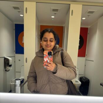 Babysitter in London: Taiba