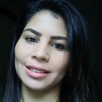 Babá Votorantim: Luzia