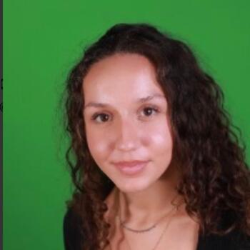 Babysitter in Bordeaux: Violette