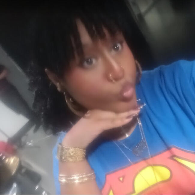 Babysitter in Escondido: Emaniii