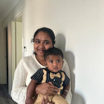 Babysitting job in Sydney: babysitting job Santhiya
