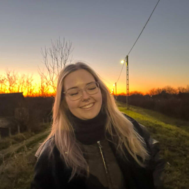 Bébiszitter Szeged területén: Barbara