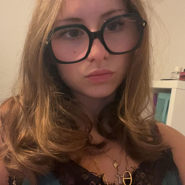 Babysitter in Clermont-Ferrand: Clémentine