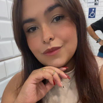 Babysitter Guarulhos: Angela