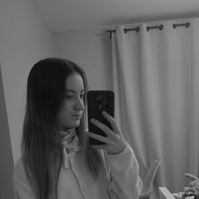 Babysitter in Sainghin-en-Weppes: Ines