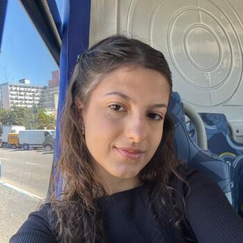 Babysitter São José (São José): Isadora