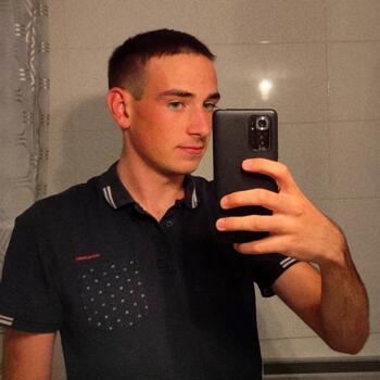 Baby-sitter in Le Mesnil-Saint-Denis: Raphaël