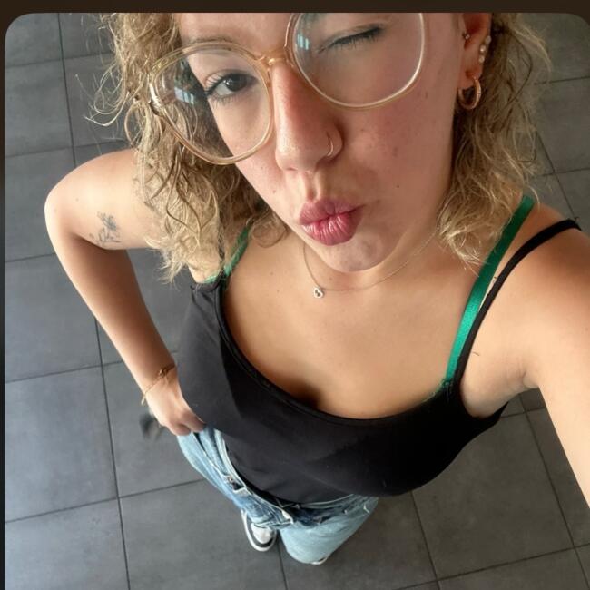 Babysitter in Roanne: Anaïs