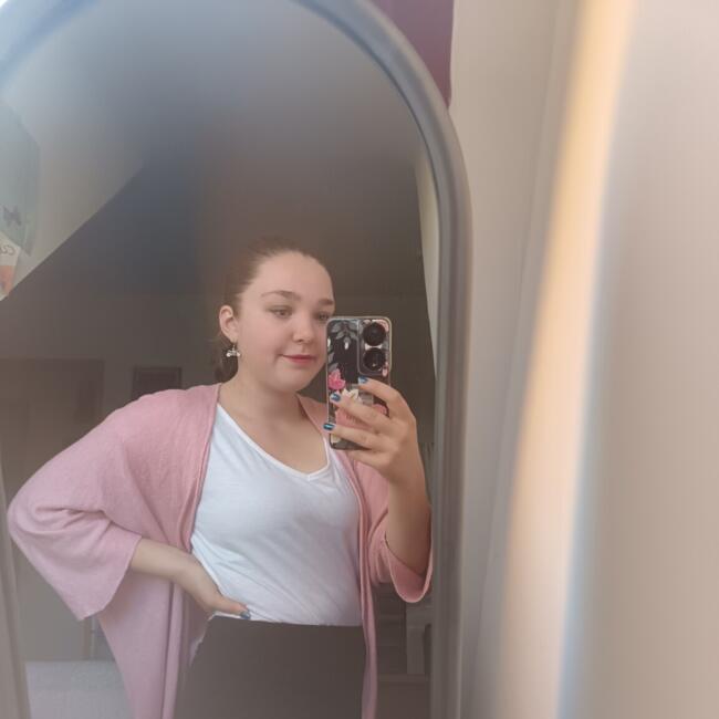 Babysitter in Sauchay: Clara