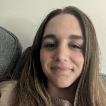 Babysitter in Santa Clarita: Madison