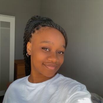 Babysitter in Warsaw: Nompilo