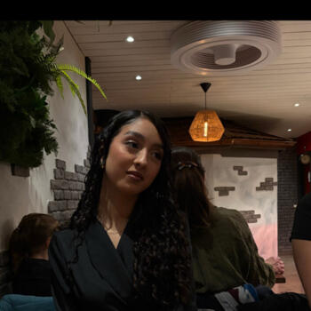 Babysitter a Losanna: Nora