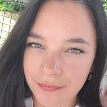 Trabajo de cuidador en Almirante Brown: trabajo para niñera Yanina