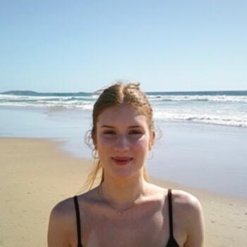 Babysitter in Melbourne: Anya