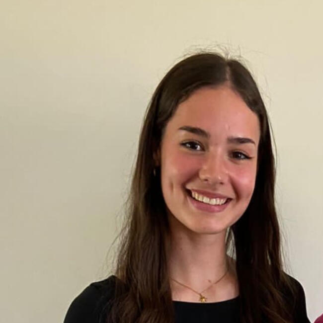 Babysitter in Marseille: Amandine